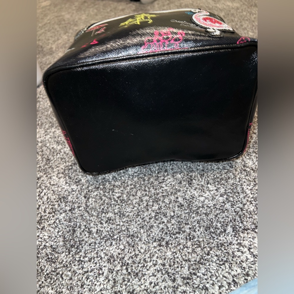 Vanity case - Picture 2 of 2